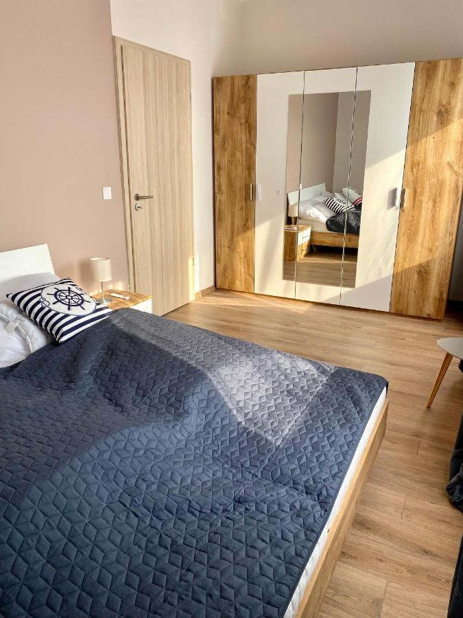 Alsóörs Azur Panorama Apartman מראה חיצוני תמונה