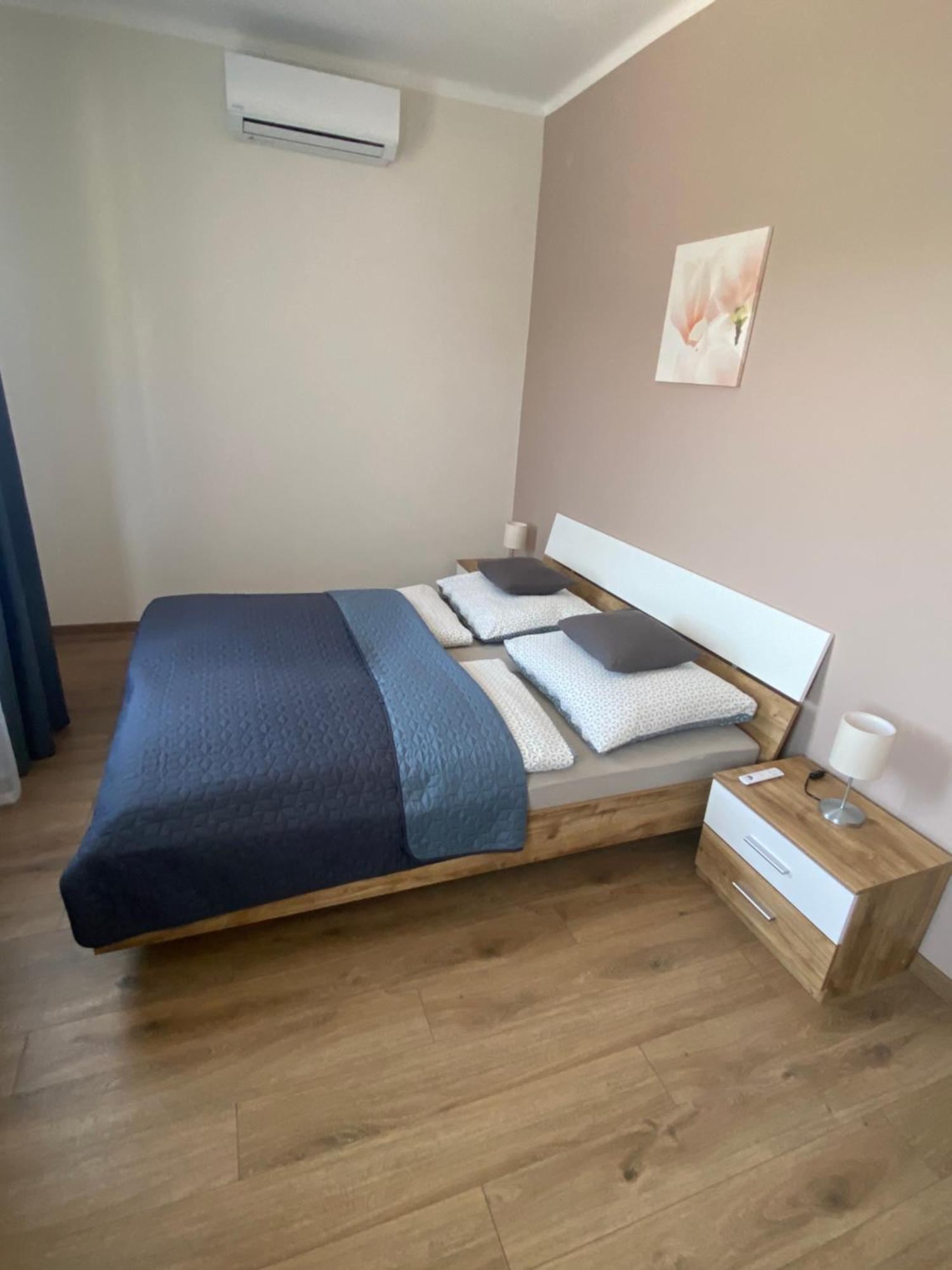 Alsóörs Azur Panorama Apartman מראה חיצוני תמונה