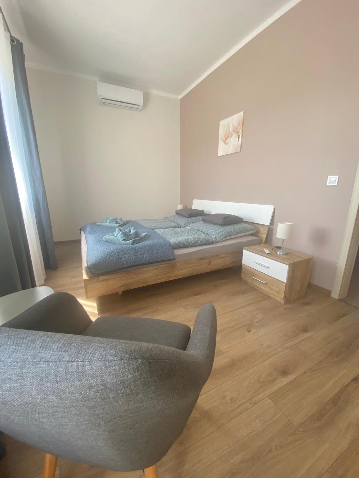 Alsóörs Azur Panorama Apartman מראה חיצוני תמונה